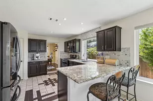 933 Golden Grove Dr, Lewisville, TX 75067 - Photo 11