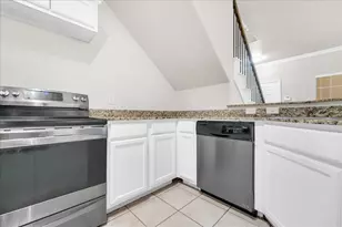 1523 Cozy Dr, Fort Worth, TX 76120 - Photo 7