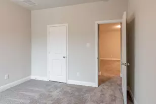 913 Ponds Edge Ln, Euless, TX 76040 - Photo 25