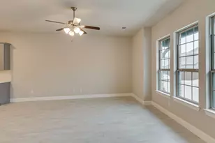 913 Ponds Edge Ln, Euless, TX 76040 - Photo 5