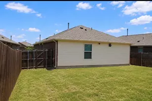 2426 Russell St, Crandall, TX 75114 - Photo 7