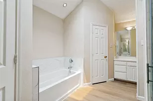7604 Blossom Dr, Fort Worth, TX 76133 - Photo 19