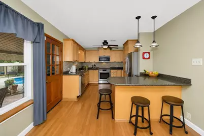3056 Primrose Lane, Farmers Branch, TX 75234 - Photo 13