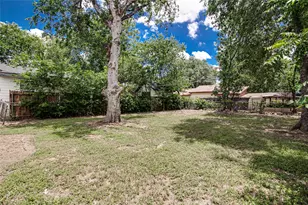 412 E Fogg St, Fort Worth, TX 76110 - Photo 19