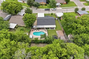 520 Thompson Dr, Saginaw, TX 76179 - Photo 3