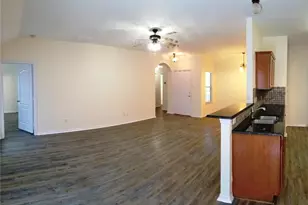 100 Commonwealth Cir, Waxahachie, TX 75165 - Photo 7