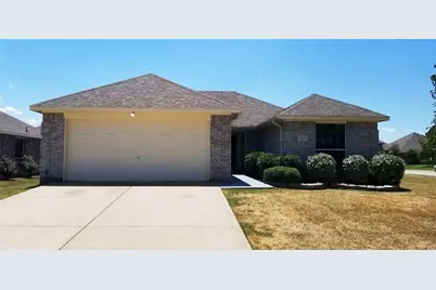 100 Commonwealth Circle, Waxahachie, TX 75165 - Photo 1