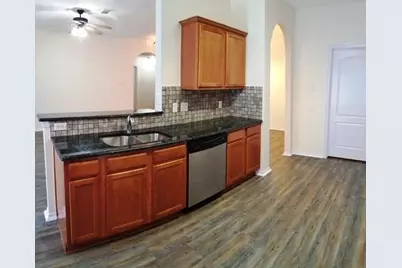 100 Commonwealth Circle, Waxahachie, TX 75165 - Photo 9
