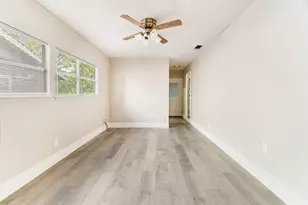 2235 Pine Bluff St, Paris, TX 75460 - Photo 9