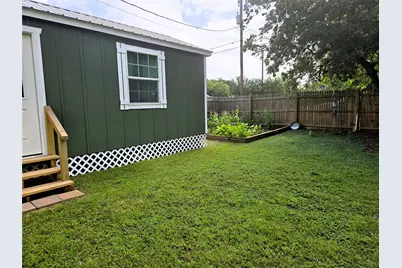 308 N San Jacinto Street, Whitney, TX 76692 - Photo 7