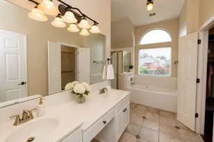 1481 Parkwood Dr, Carrollton, TX 75007 - Photo 11