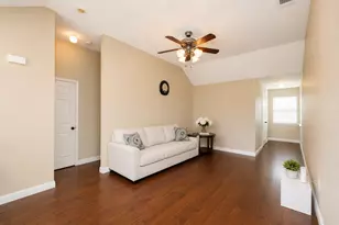 1481 Parkwood Dr, Carrollton, TX 75007 - Photo 9