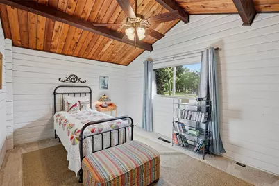914 Kiowa Drive W, Lake Kiowa, TX 76240 - Photo 19
