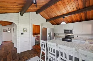 914 Kiowa Dr W, Lake Kiowa, TX 76240 - Photo 15