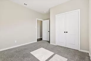 1011 Northern Oaks Ct, Springtown, TX 76082 - Photo 17