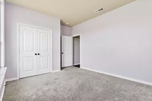 1011 Northern Oaks Ct, Springtown, TX 76082 - Photo 15