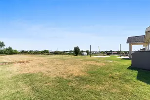 1011 Northern Oaks Ct, Springtown, TX 76082 - Photo 31