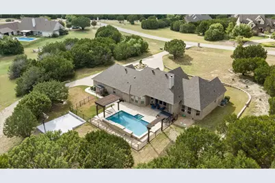 3503 Grand Harbor Court, Granbury, TX 76049 - Photo 35
