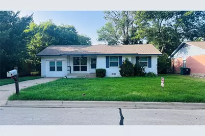 909 Laguna Drive, Denton, TX 76209 - Photo 1
