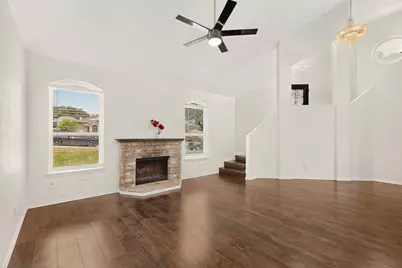 12820 Hilltop Drive, Balch Springs, TX 75180 - Photo 5