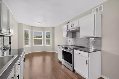 12820 Hilltop Drive, Balch Springs, TX 75180 - Photo 7