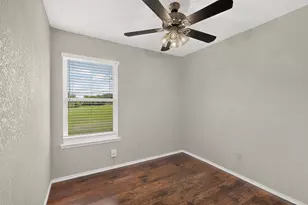 12820 Hilltop Dr, Balch Springs, TX 75180 - Photo 13
