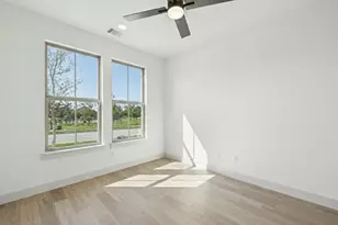 6904 Crystal Spgs Dr, McKinney, TX 75070 - Photo 3