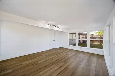 609 Warren Drive, Garland, TX 75042 - Photo 23