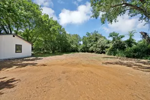105 Oak Ln, Burleson, TX 76028 - Photo 23