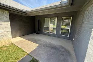 1808 Haley Cir, Carrollton, TX 75006 - Photo 3