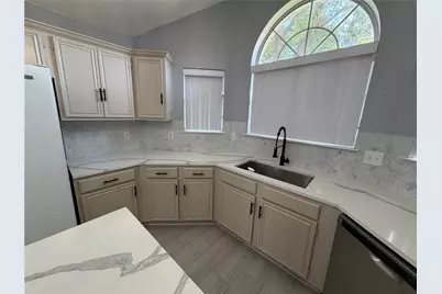 1808 Haley Circle, Carrollton, TX 75006 - Photo 15