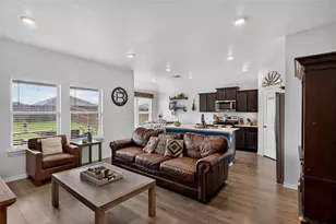 6417 Shoreline Ln, Princeton, TX 75407 - Photo 5