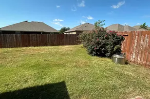 433 Winchester Dr, Celina, TX 75009 - Photo 9