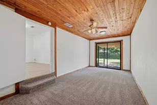 1020 W Brockett St, Sherman, TX 75092 - Photo 15