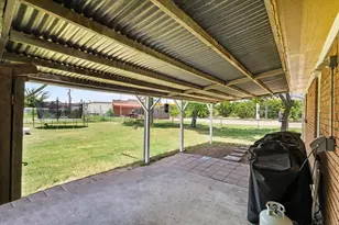 703 N Gilmer Ave, Dawson, TX 76639 - Photo 29