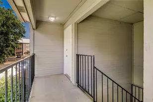 5902 Marvin Loving Dr, Garland, TX 75043 - Photo 25