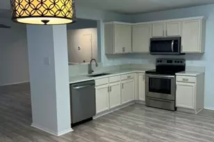 2132 Van Zandt Dr, Grand Prairie, TX 75052 - Photo 3