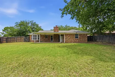 837 Springdale Road, Bedford, TX 76021 - Photo 25