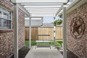 2717 Carmel Dr, Carrollton, TX 75006 - Photo 39