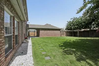 2717 Carmel Drive, Carrollton, TX 75006 - Photo 37