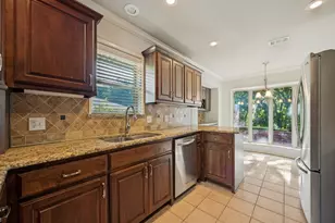 2415 Canyon Creek Dr, Sherman, TX 75092 - Photo 9