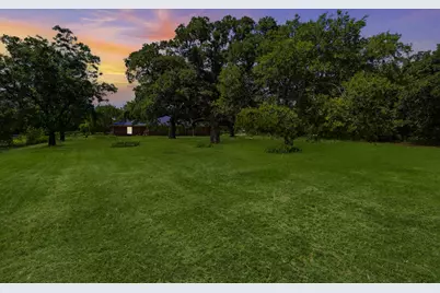101 Colonial Parkway, Burleson, TX 76028 - Photo 17