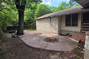 1403 Cedar Oaks Blvd, Dallas, TX 75216 - Photo 3
