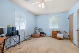 2019 Marilyn Ln, Arlington, TX 76010 - Photo 7