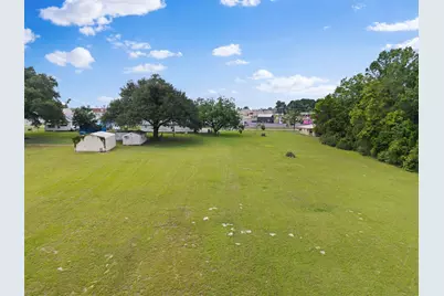 117 Moore Drive, Palestine, TX 75801 - Photo 9
