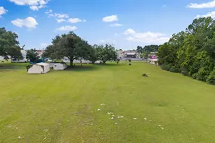 117 Moore Dr, Palestine, TX 75801 - Photo 9