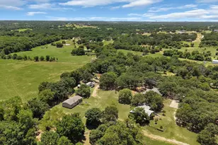 305 W Bethesda Rd, Burleson, TX 76028 - Photo 25