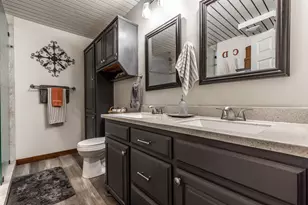 1054 White Bluff Dr, Whitney, TX 76692 - Photo 13