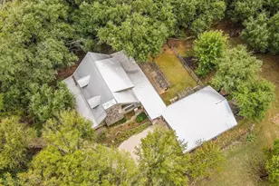 1054 White Bluff Dr, Whitney, TX 76692 - Photo 5