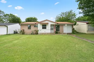 546 Sun Valley Dr, Duncanville, TX 75116 - Photo 1